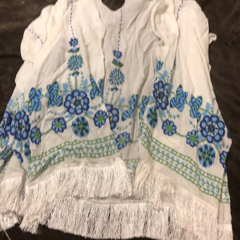 Super cute 🥰 fringe cardigan - GENTLY USED! - Picture 3 of 4